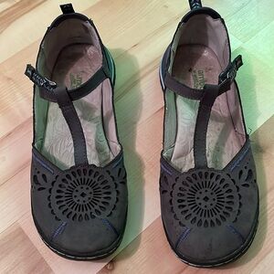 Jambi Sunkist shoes